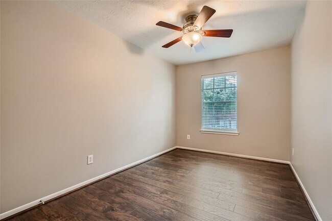 Building Photo - 3810 Breaker Ct