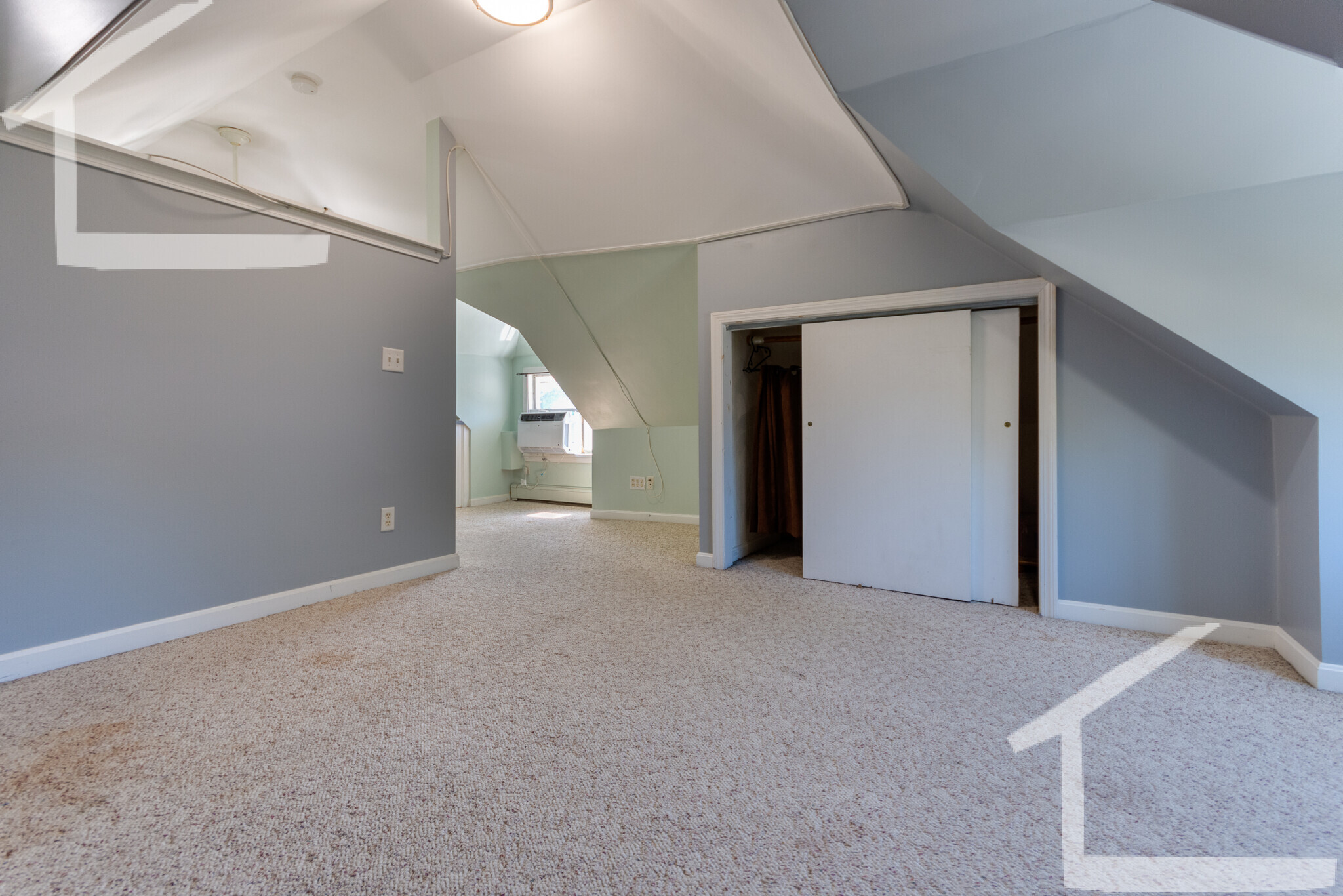 Building Photo - 17 Champney St