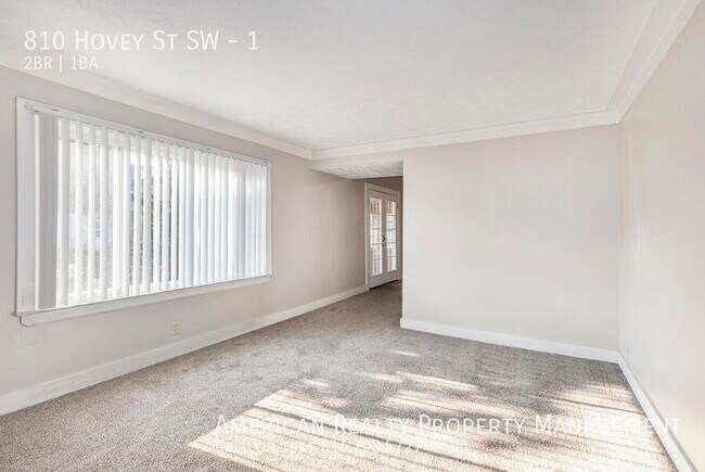 Building Photo - 810 Hovey St SW