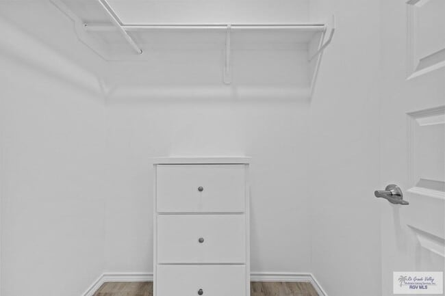 Building Photo - 422 Arroyo Ln