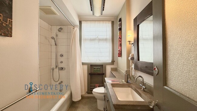 Building Photo - Charming Custom Retreat in Prime Berkeley ...