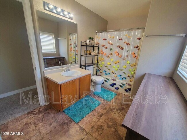 Building Photo - 10841 E Forge Cir