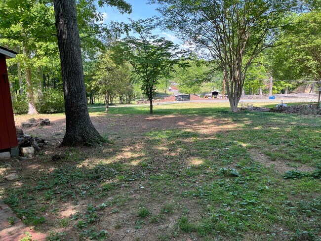 Building Photo - Charming 3-bedroom, 1.5-bathroom property in Pfafftown