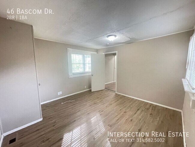 Building Photo - 46 Bascom Dr