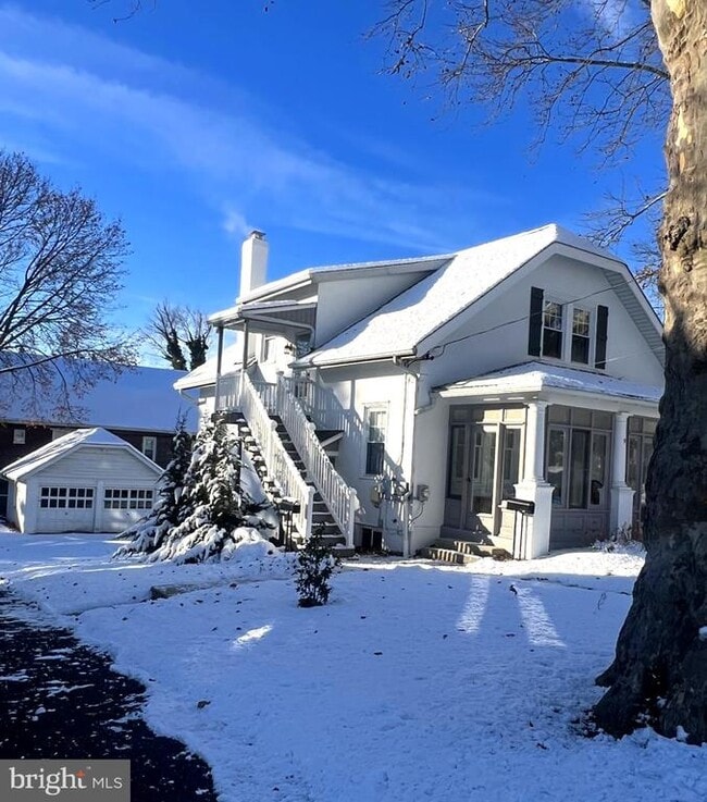 Building Photo - 9 Williams Ln