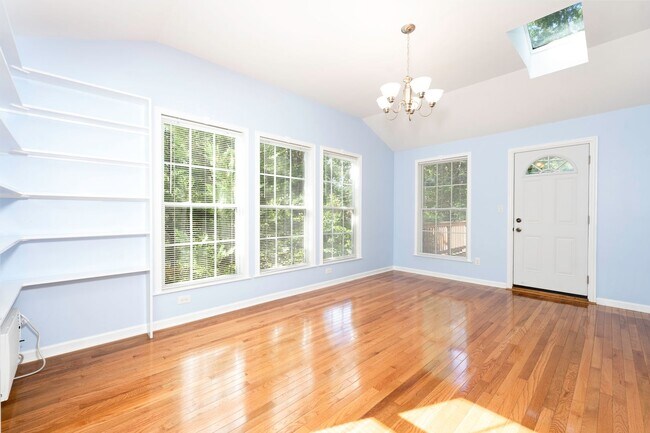 Building Photo - Gorgeous 5BR/3FB Bethesda Home - Spacious ...