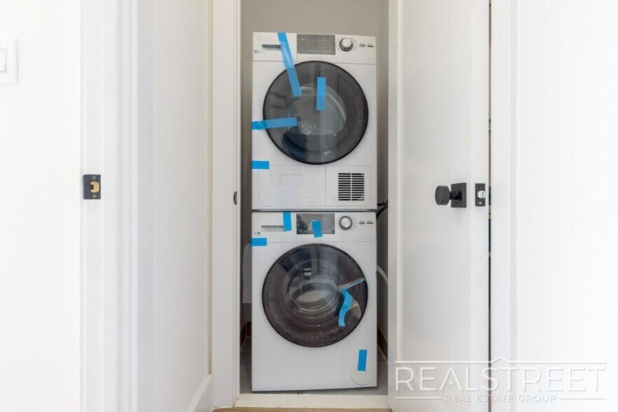Building Photo - Brand New Residences with Modern Finishes ...