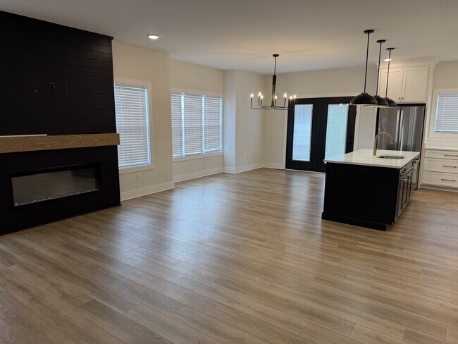 Building Photo - 276 Tahoe Wy