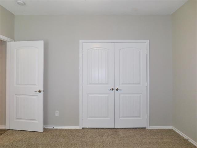 Building Photo - 3324 Hornbeam St