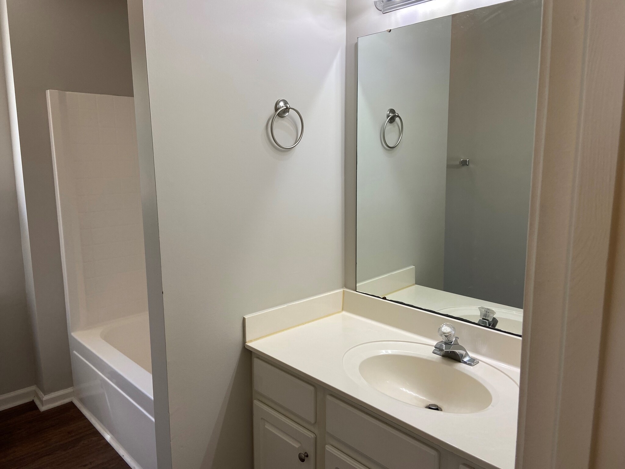 Building Photo - 11632 Larix Dr