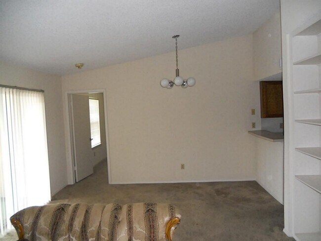 Building Photo - 10555 Turtlewood Ct