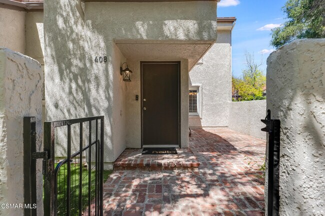 Building Photo - 408 Via Colinas
