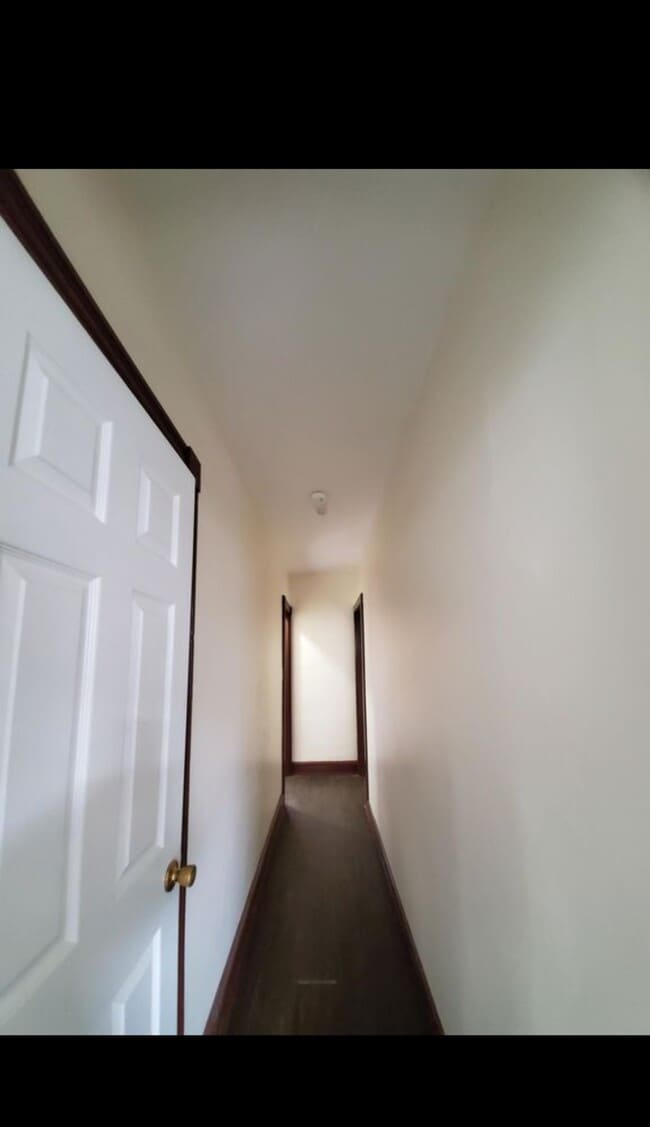 Building Photo - 826 schuylkill ave