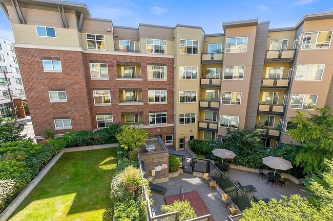 Building Photo - North Canal Station Condo