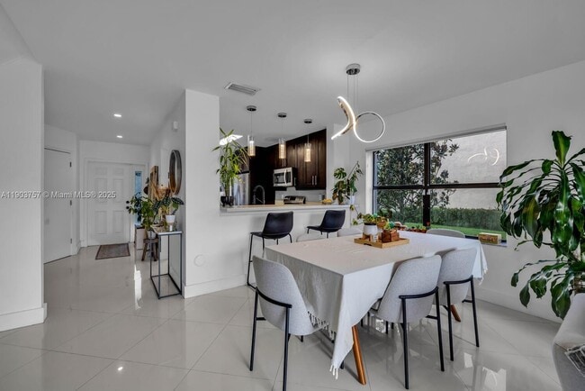 Building Photo - 10731 NW 14th St