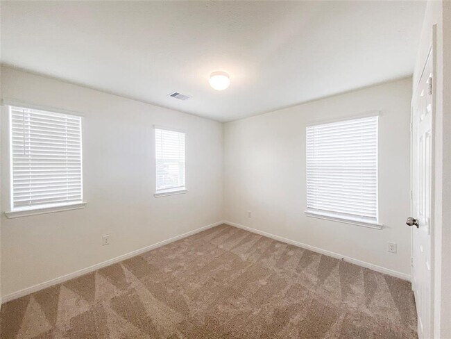 Building Photo - 6634 Elks Trace