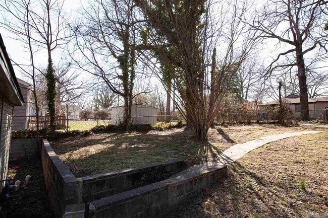 Building Photo - 2018 S Tyler St