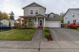 Building Photo - 3-bedroom, 2.5-bathroom Pet Friendly Home