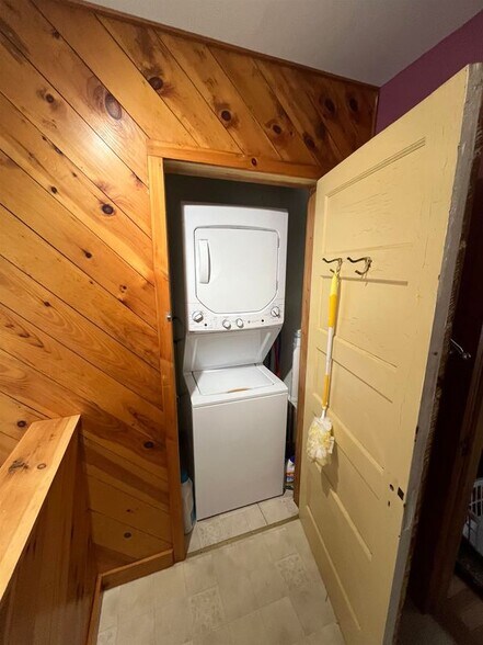 Building Photo - 1316 US-302