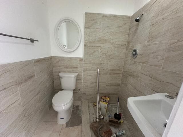 Building Photo - 5826 Bermuda Cir E
