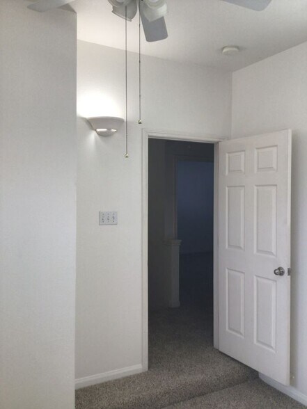 Building Photo - 2913 Whisper Oaks Ln