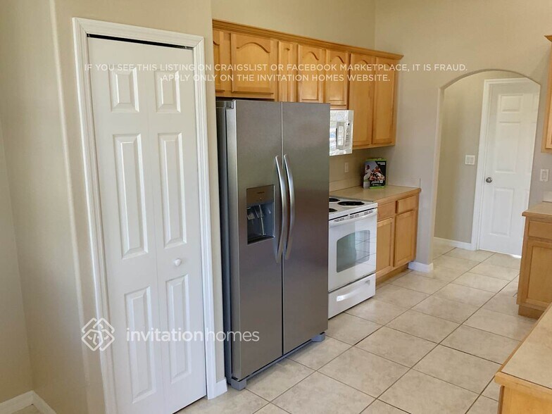 Building Photo - 757 Cleaves St SE