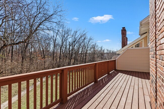 Building Photo - St Charles Area Townhouse