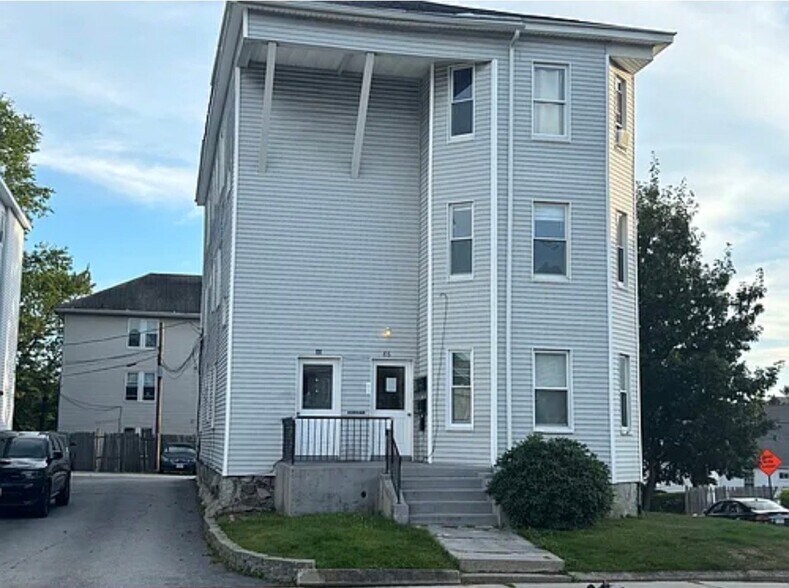 Building Photo - 86 Hamilton St