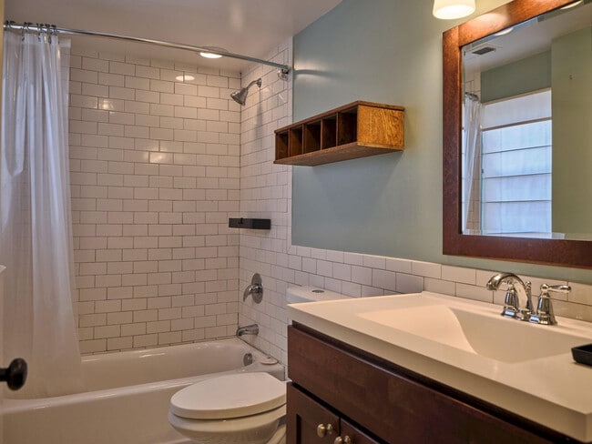 Building Photo - 9 Arnett Ave