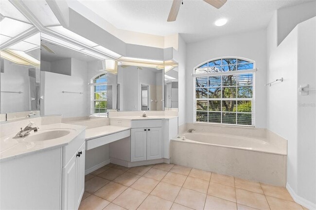 Building Photo - 2208 Calusa Lakes Blvd