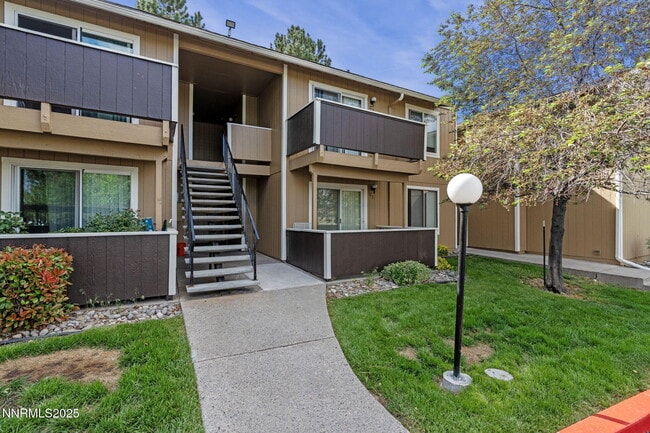 Primary Photo - 3399 Crystal Ln