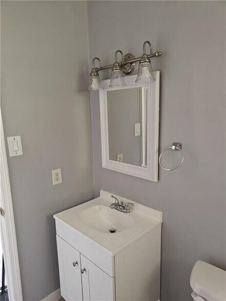 Building Photo - 1289 Rocky Creek Rd