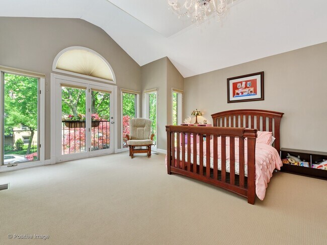 Building Photo - Rarely available single family home for rent in the Southport Corridor!