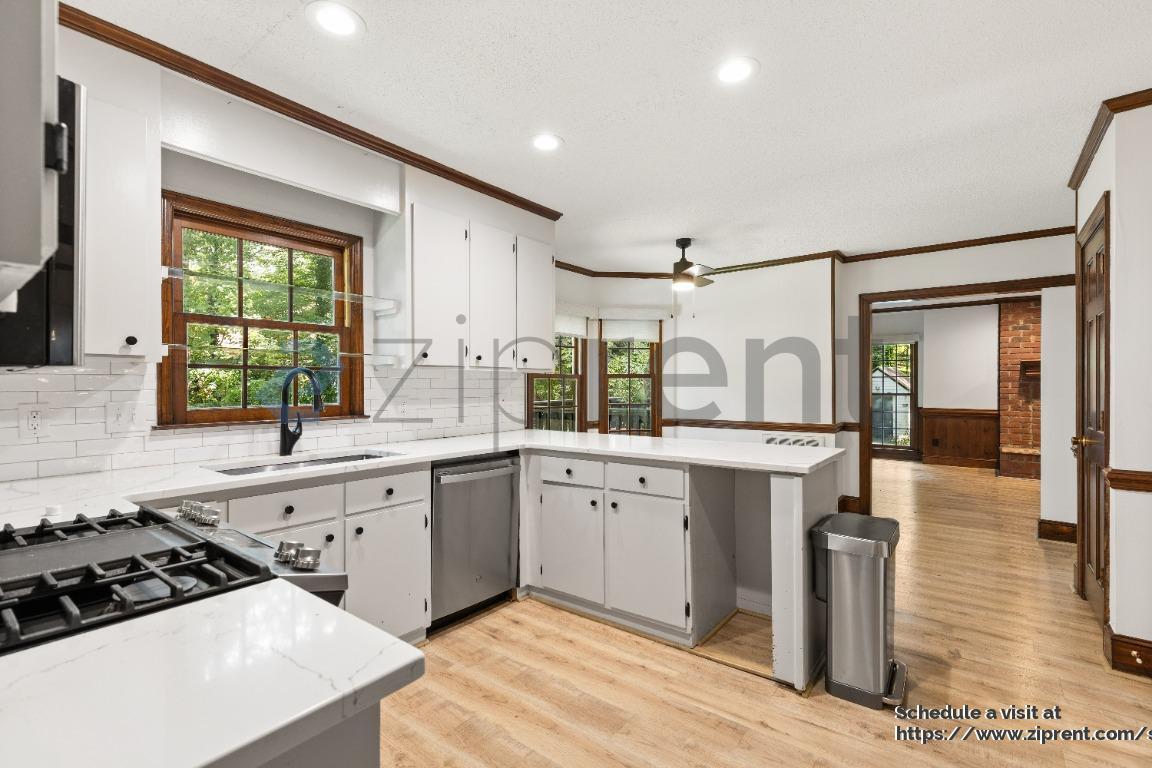 Building Photo - 9430 Nuggett Hill Pl