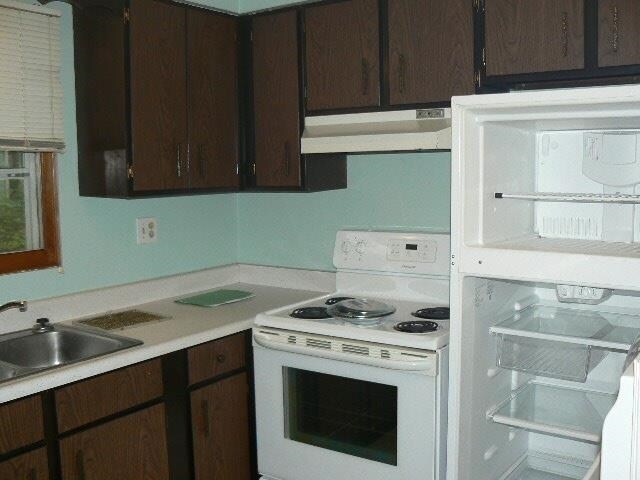 Building Photo - 1805 Spohn Ave