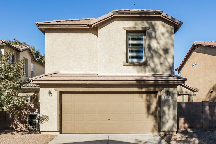 Building Photo - 2755 N Saramano Ln