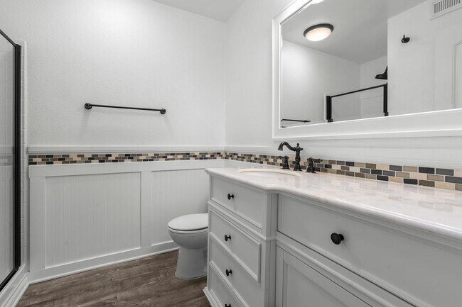 Building Photo - MOVE IN SPECIAL- $500 off First Months Ren...