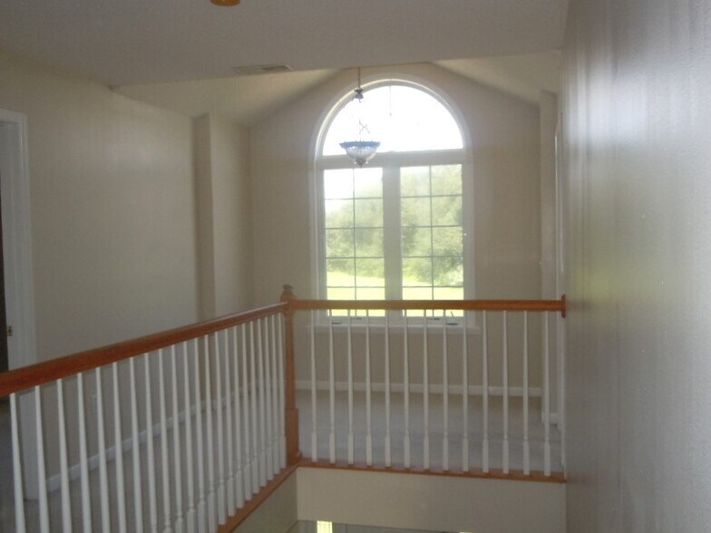 Building Photo - 100 Angel Oak Ct
