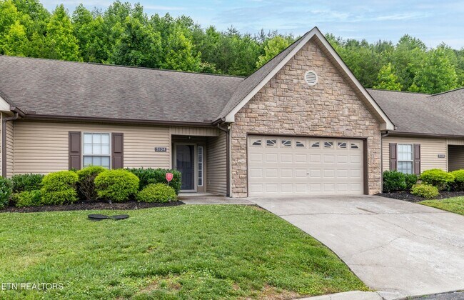 Building Photo - 5104 Cates Bend Way