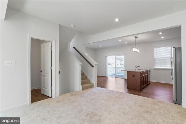 Building Photo - 21 Stafford Pl