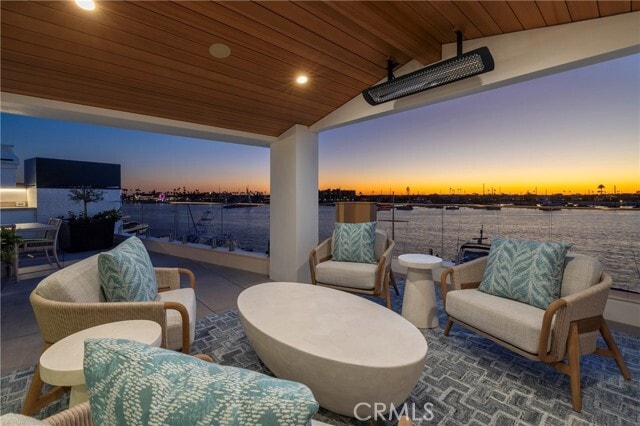 Building Photo - 130 S Bay Front