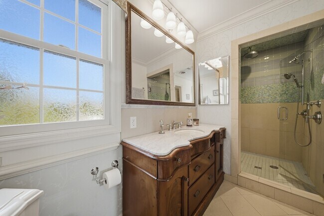 Building Photo - 1402 Trouville Ave