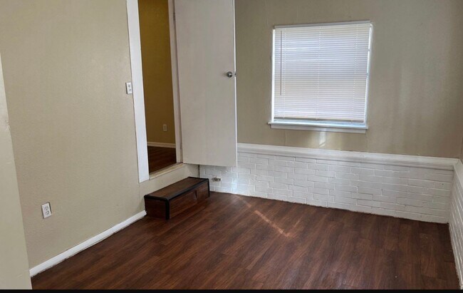 Building Photo - 3 bedroom 1 bath - Midwest City