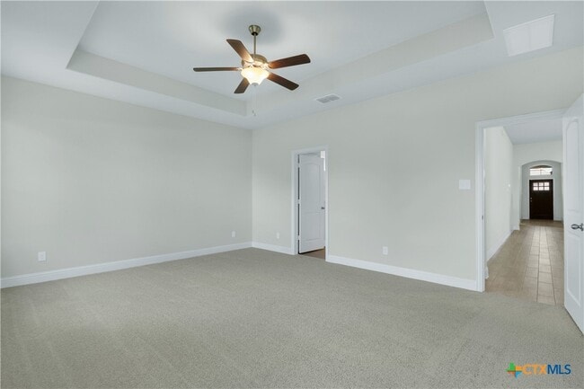 Building Photo - 2244 Meadow Way St