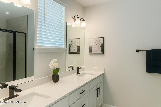 Building Photo - 1063 Farwell St