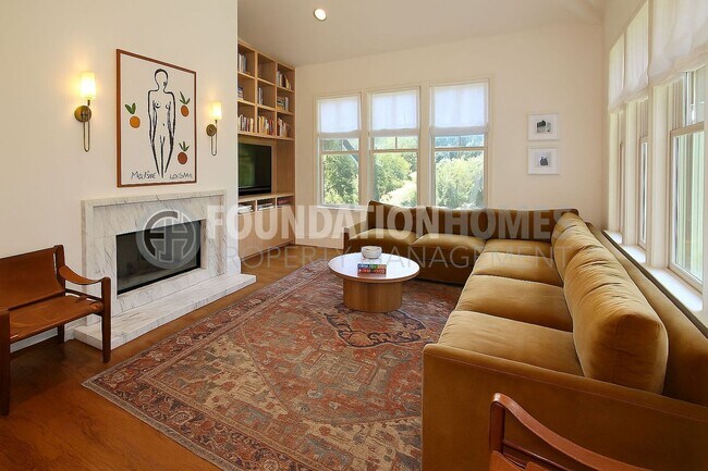 Building Photo - Mill Valley Retreat with Views, Luxury Fin...