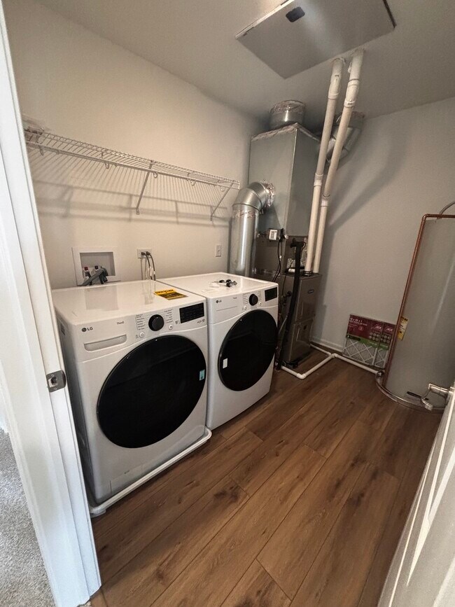 Building Photo - 15226 S Hepworth Pl