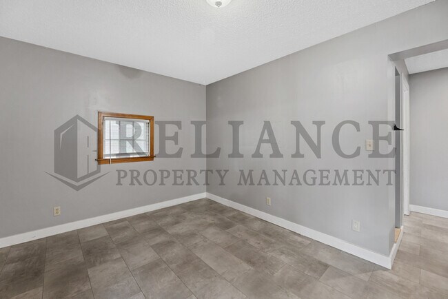 Building Photo - 6114 E Rockwood Rd