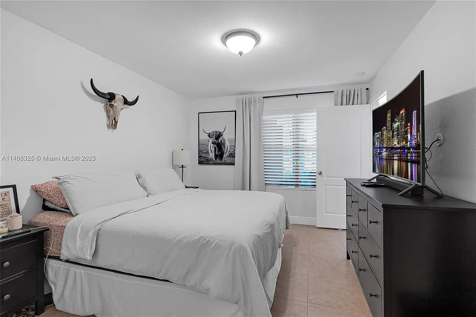 Building Photo - 10441 SW 156th Ct