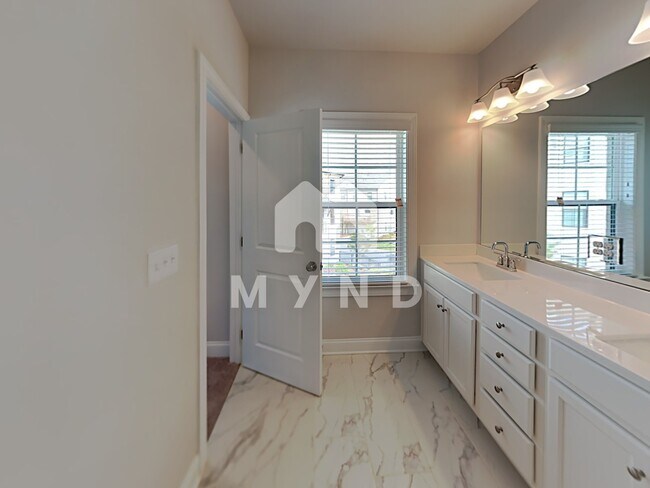 Building Photo - 4030 Maypop Ln